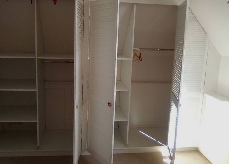 Klusbedrijf Rotterdam, klussert010
inbouwkast meubelmaker en timmerman